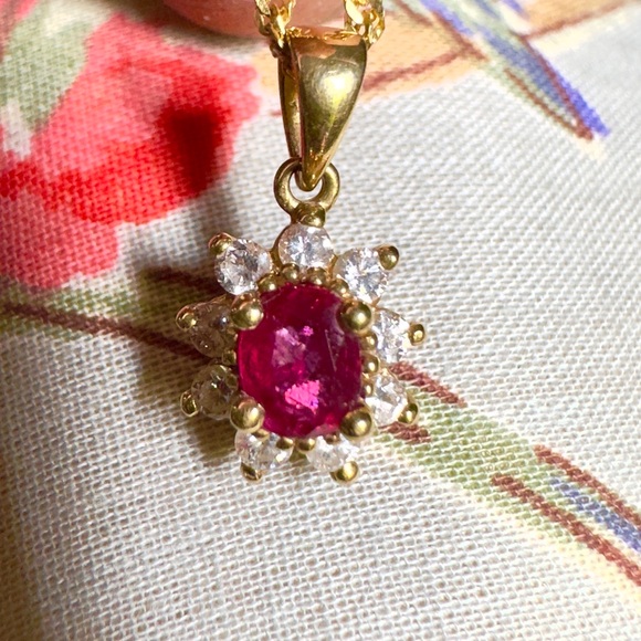 18k Ruby & Diamonds Pendant - Picture 3 of 9